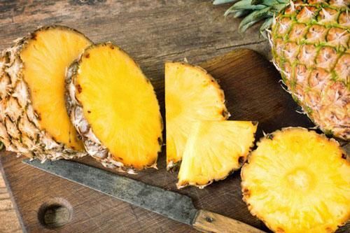 Dứa rất bổ dưỡng, nhưng không nên ăn kiểu này kẻo hối không kịp