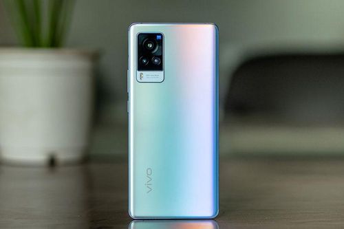 Vivo X60 Pro 5G chốt giá 19,99 triệu đồng tại Việt Nam, cạnh tranh với Samsung Galaxy S21 5G