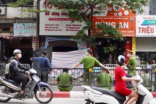 Nhân chứng kể lại giây phút bất lực nhìn ngôi nhà bốc cháy dữ dội khiến 4 người tử vong