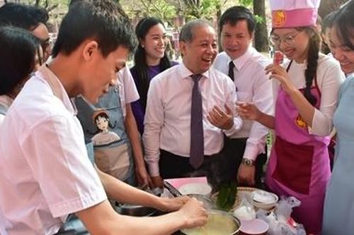 Giáo dục học sinh bằng kỹ năng gia chánh
