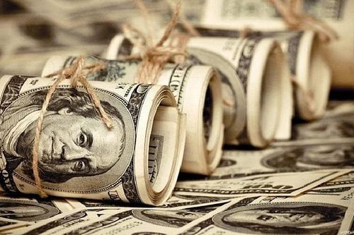 Tỷ giá USD ngày 4/4: USD nhích nhẹ, 'chợ đen' hét giá