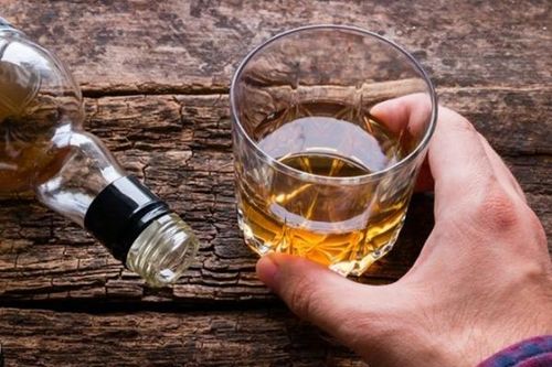 Sau uống rượu dễ bị 'tào tháo' đuổi