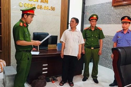 Quảng nam: Bắt Trưởng phòng công chứng gây hậu quả nghiêm trọng