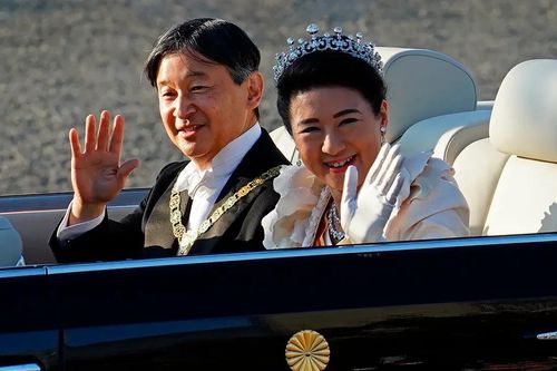 Hoàng gia thiếu người thừa kế, Nhật Bản lại bàn về nữ hoàng