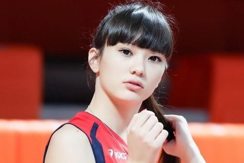 'Hoa khôi bóng chuyền' châu Á kết hôn chỉ sau hai lần gặp chồng