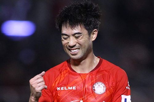 Lee Nguyễn quá tải
