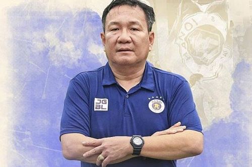 HLV Hoàng Văn Phúc nói gì khi ngồi lên 'ghế nóng' CLB Hà Nội?