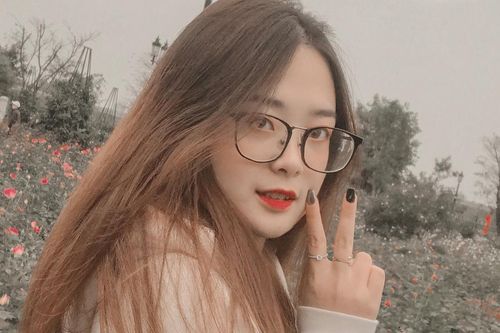 Tuổi trẻ là trải nghiệm những điều mới mẻ trong cuộc sống tươi đẹp này
