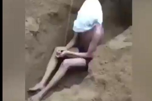 Vụ nam thanh niên 'chôn sống': Khởi tố 9 nghi phạm