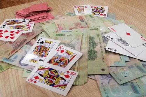 Quảng Trị: Ba cán bộ bị khởi tố vì hành vi đánh bạc