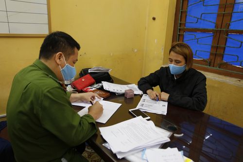 Triệt phá đường dây đưa người nhập cảnh trái phép vào Việt Nam do nữ quái 8X cầm đầu