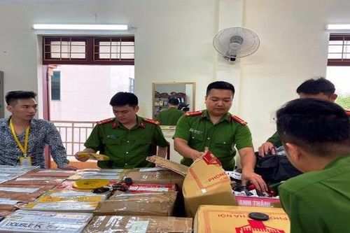 Phát hiện 'ổ' bán thiết bị phục vụ 'cờ bạc bịp' số lượng lớn