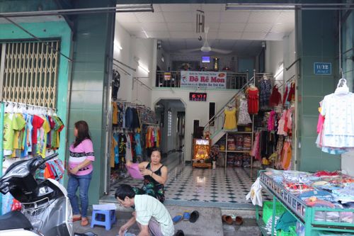 Sống giữa phố, hơn 30 năm vẫn 'khát' nước sạch