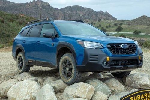 Subaru Outback Wilderness được 'đôn' gầm cao như xe SUV
