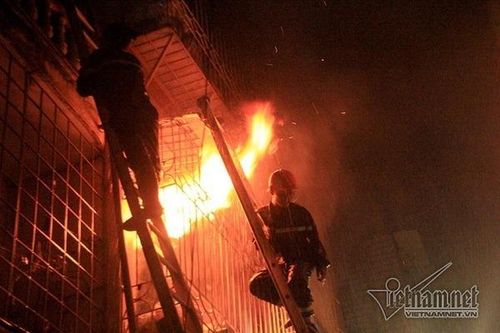'Bí kíp' sống sót khi xảy ra hỏa hoạn ở nhà ống