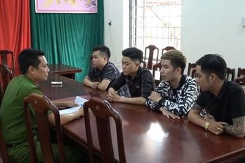 Đánh bạc qua mạng thua tiền, nam thanh niên bị bắt cóc, đánh đập
