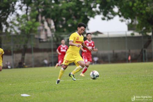 Hòa PVF, U19 Sông Lam Nghệ An giành vé vào Tứ kết