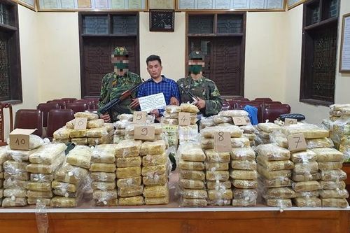 Triệt phá đường dây ma túy xuyên quốc gia, thu giữ gần 350kg ma túy