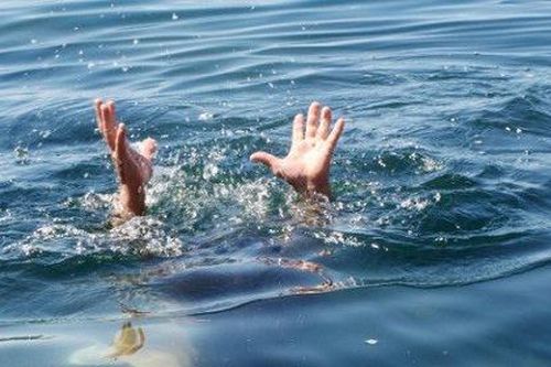 Hai em nhỏ đuối nước tại hồ nước dự trữ trên huyện đảo Phú Quý