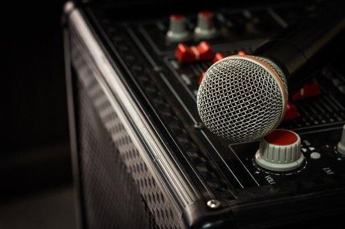 Đà Nẵng sẽ phạt tiền người mở nhạc, hát karaoke gây ồn ào