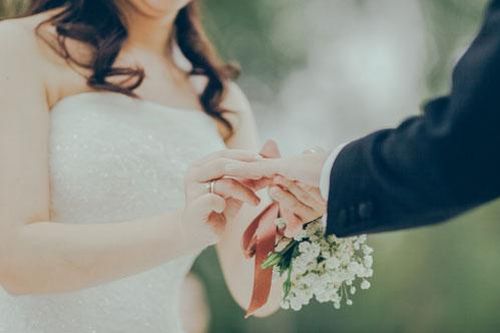 8 câu hỏi giúp vợ chồng duy trì cuộc sống hôn hạnh phúc
