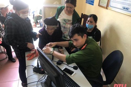 Huyện Vĩnh Lộc: Cấp thẻ căn cước công dân gắn chíp điện tử đạt gần 40% kế hoạch