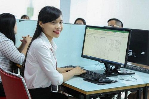 Thách thức và giải pháp hội nhập kế toán quốc tế của Việt Nam hiện nay