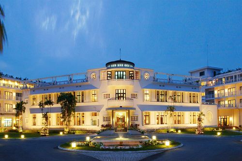 Tác động của mức độ thỏa mãn công việc đến sự gắn kết của nhân viên với tổ chức tại các khách sạn năm sao trên địa bàn thành phố Huế