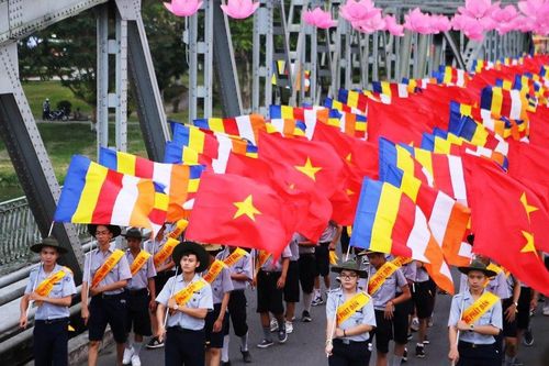 Làm sao để Phật tử hãnh diện, chủ động kê khai Phật giáo trong thủ tục hành chính
