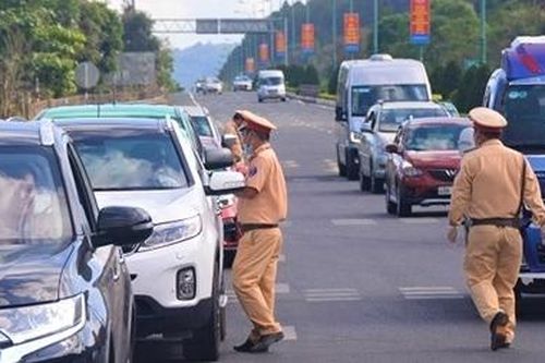 Tài xế không chịu đo nồng độ cồn bị phạt 35 triệu đồng