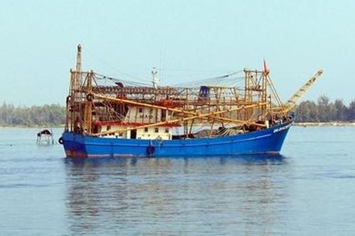 Tàu cá cùng 12 ngư dân Quảng Nam mất liên lạc?