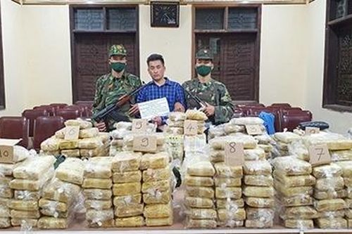 Vận chuyển hơn 2 tạ ma túy từ Lào vào Việt Nam