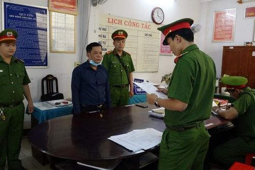 Tổng giám đốc công ty trộm sà lan của đối tác mang đi bán