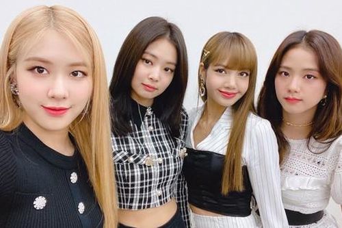 BLACKPINK dưới lăng kính 'đẹp chuẩn Hàn': Vẻ đẹp vượt trên mọi 'tiêu chuẩn'