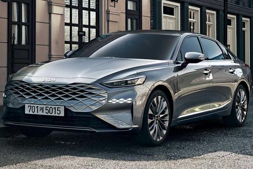 Kia K8 trình làng với thiết kế mới lạ, bóng bẩy