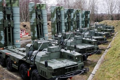 Nga khẩn cấp chuyển thêm các hệ thống phòng không tối tân đến Crimea