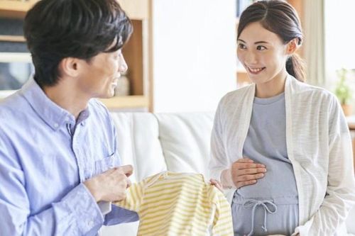 Quan chức Nhật khuyên nam nữ 'chơi bời' với nhau để tăng tỷ lệ sinh