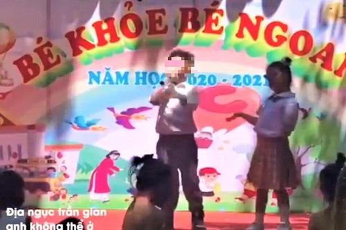 Rút kinh nghiệm vụ trẻ mầm non hát bài người lớn trên sân khấu