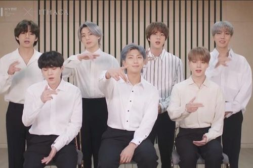 BTS chào đón Ariana Grande, Justin Bieber đến với 'nhà chung'