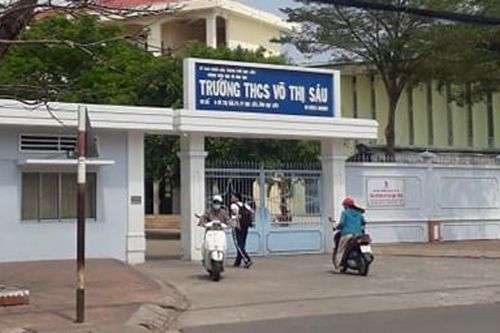 Học sinh lớp 7 nhảy lầu từ tầng 2 trường học, may mắn thoát chết