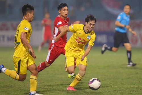 HAGL dẫn đầu V-League 2021: 'Đường dài mới biết ngựa hay'