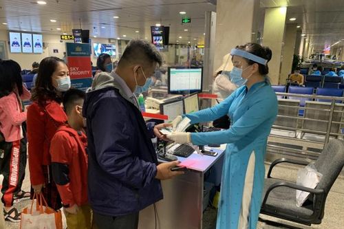 Các hãng hàng không phải từ chối vận chuyển với các khách hàng không khai báo y tế