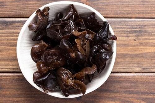 Ngâm mộc nhĩ kiểu này không khác gì 'nhúng' thuốc độc, chuyên gia chỉ cách làm đúng