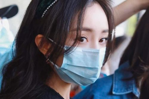 Dương Mịch cosplay truyện tranh gây sốt, ảnh cận đôi mắt to tròn khiến netizen thốt lên quá đẹp