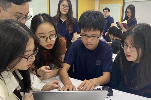 'Hướng nghiệp Mùa xuân' giúp học sinh trải nghiệm kỹ năng chọn nghề