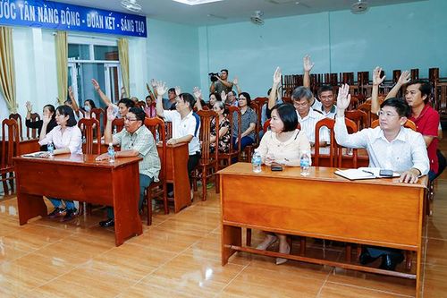Lấy ý kiến cử tri nơi cư trú đối với người ứng cử đại biểu HĐND các cấp