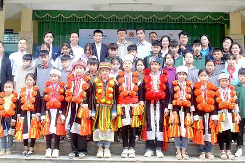 Trao gói hỗ trợ hàng hóa cho huyện Na Hang trị giá trên 843 triệu đồng
