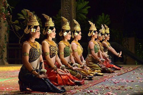 Nghiên cứu các nhân tố tác động đến phát triển nguồn nhân lực nữ dân tộc Khmer tỉnh Trà Vinh