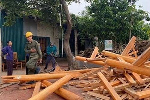 Bài 3: Chính quyền ngó lơ hay bó tay?