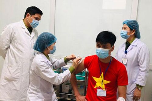Những đối tượng nào được tiêm vắc xin phòng Covid-19 đợt 2?